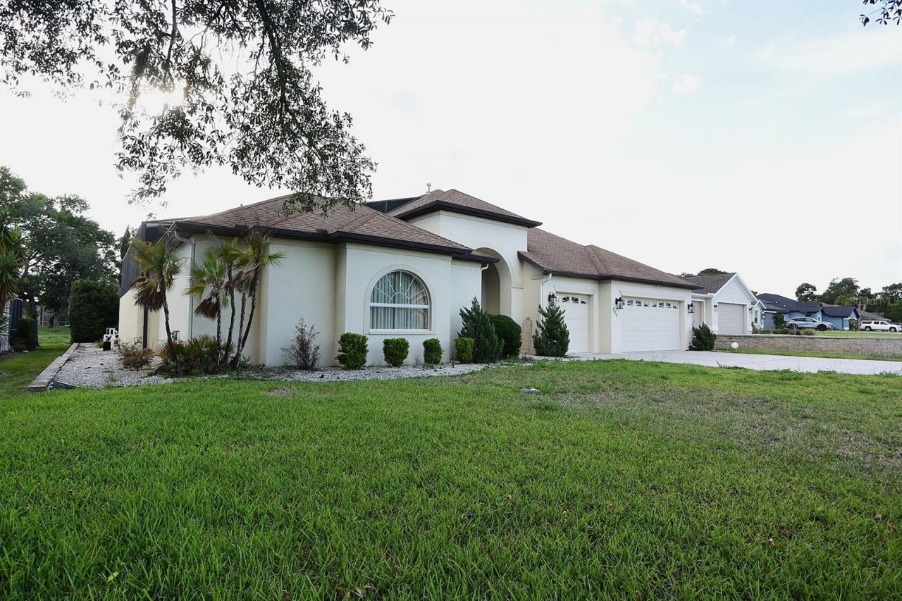 285 Woodstream Way, Spring Hill, FL 34608 Photo
