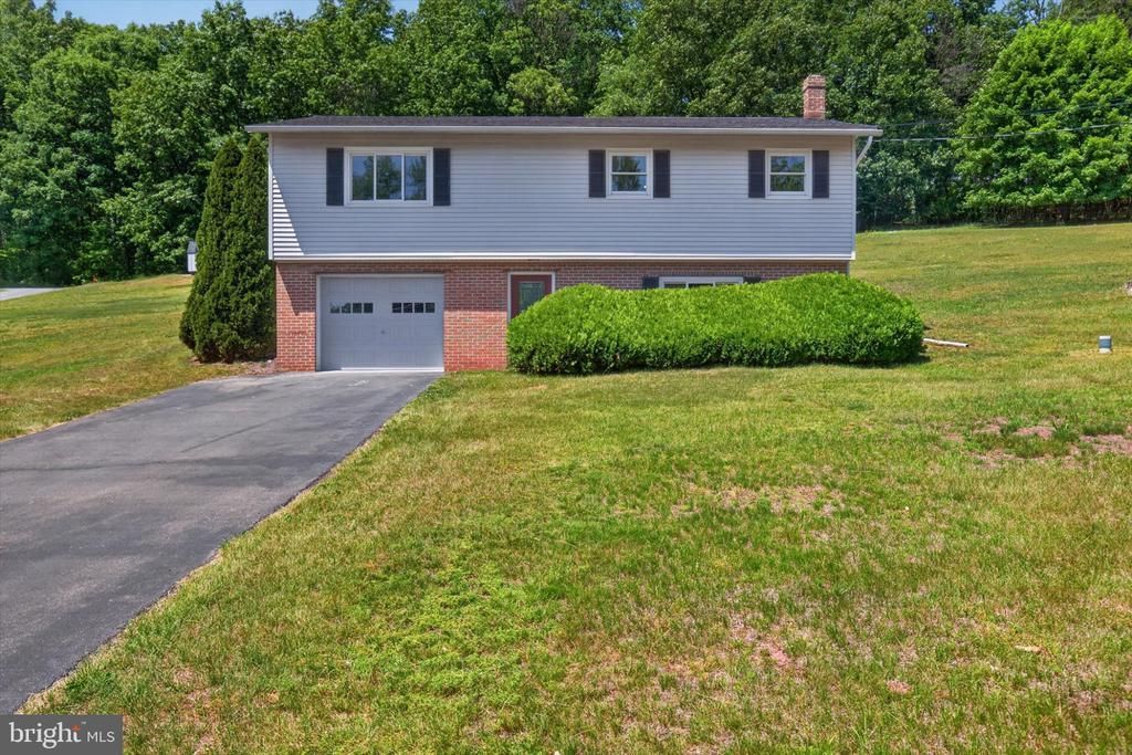240 HARMAN ROAD , HALIFAX, PA 17032