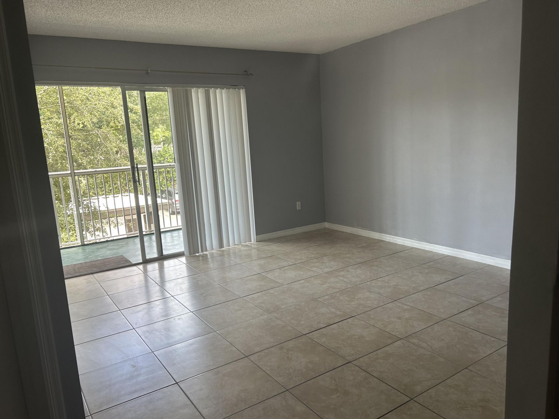 410 S Park, Unit 1-204, Hollywood, FL 33021 Photo