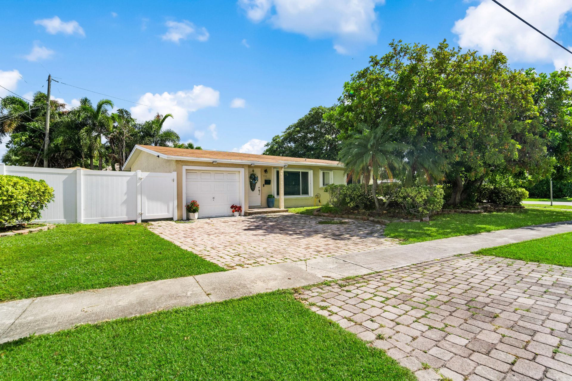 795 SE 17th Street, Unit 795, Deerfield Beach, FL 33441 Photo