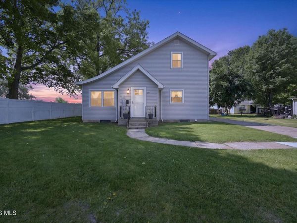 639 Park Street , Napoleon, OH 43545