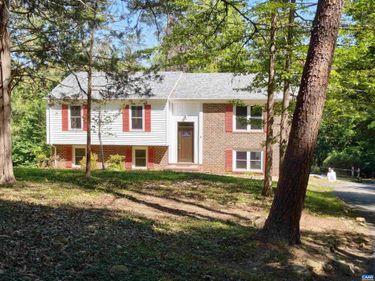 2140 VIBURNUM CT, Charlottesville, VA 22911