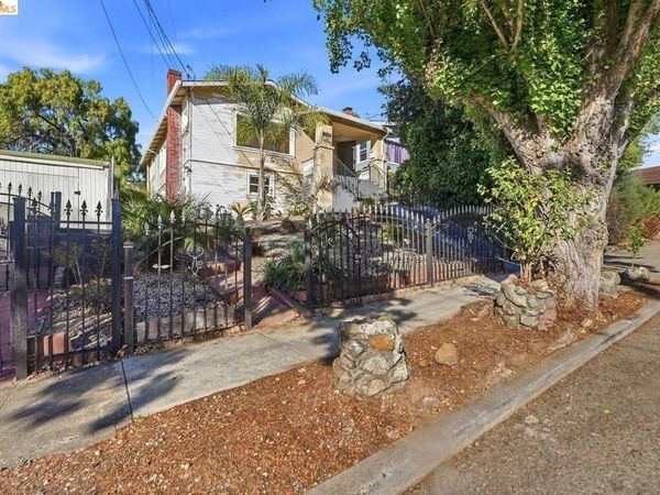 5320 El Camile AVE, Oakland, CA 94619