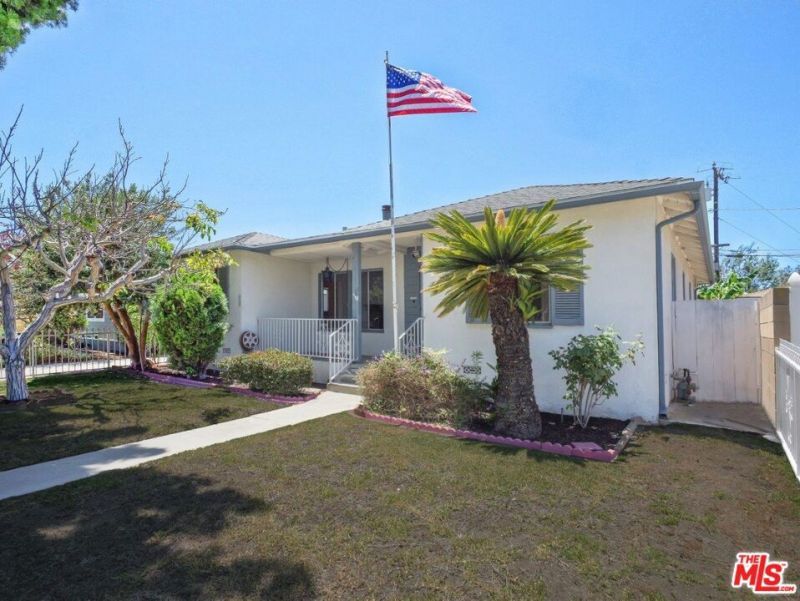 3179 Marwick Avenue, Long Beach, CA 90808 Main Photo