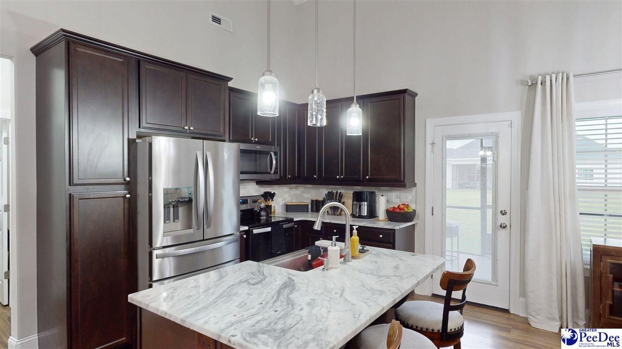 3799 Beckford Drive Photo 8