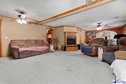 546 W Ralph Lane photo 4