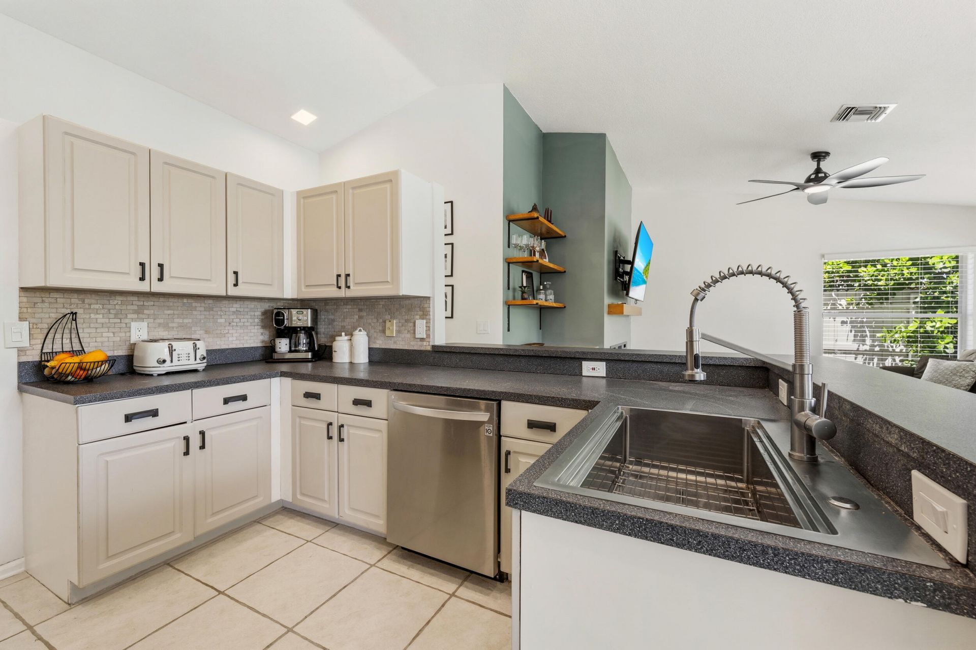 6327 Terra Rosa Circle, Boynton Beach, FL 33472 Photo