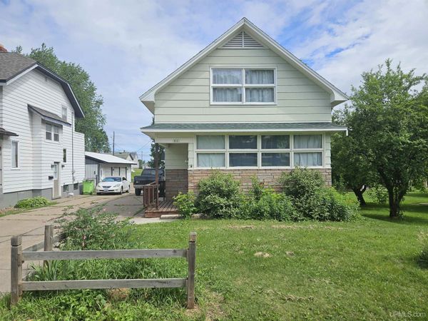 912 Erie Avenue, Crystal Falls, MI 49920
