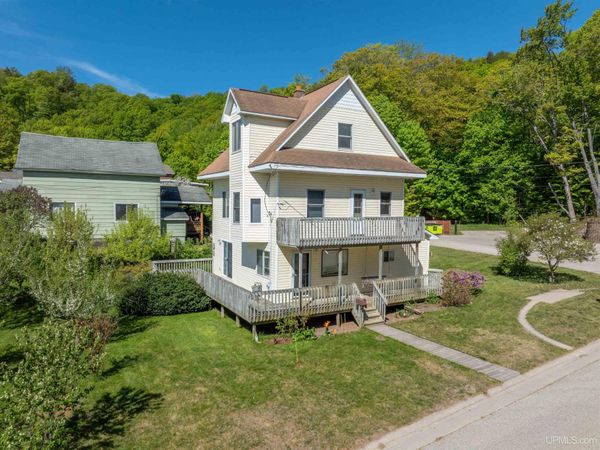 1001 W Munising Avenue, Munising, MI 49862