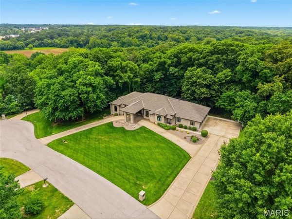 3 Rainier Court , O'Fallon, MO 63366