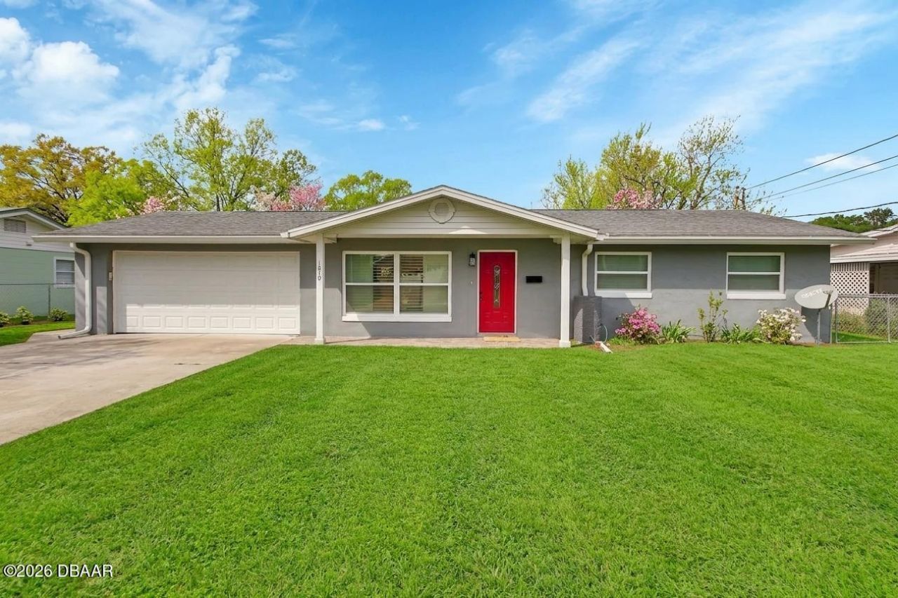 1610 Juno Trail, Astor, FL 32102 Photo