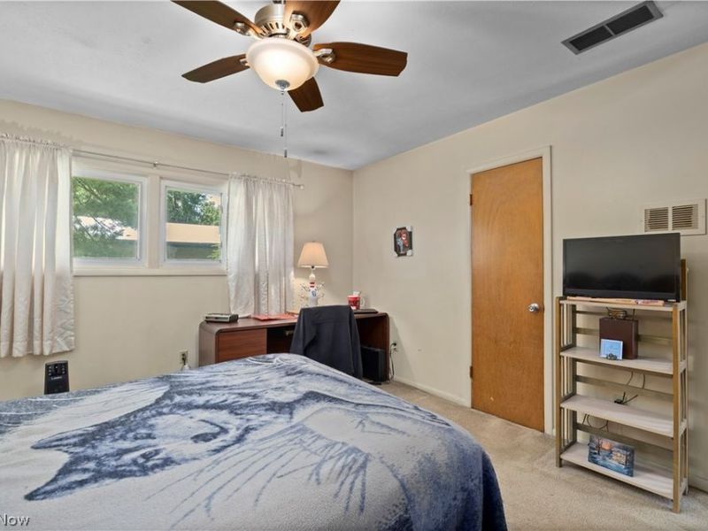 161 Canterbury Road, Elyria, OH 44035 Photo 32