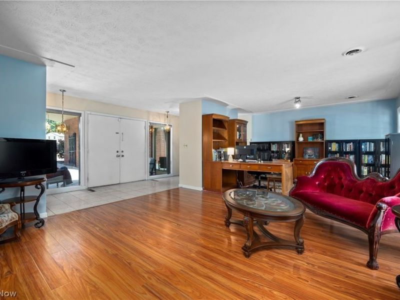 161 Canterbury Road, Elyria, OH 44035 Photo 9