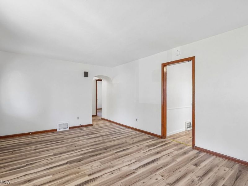 1743 E 36th Street, Lorain, OH 44055 Photo 11