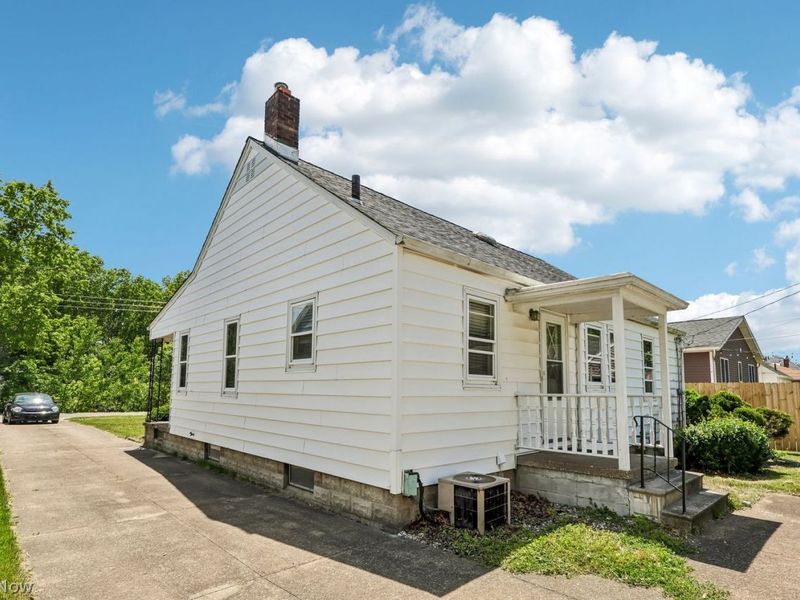 1743 E 36th Street, Lorain, OH 44055 Photo 24