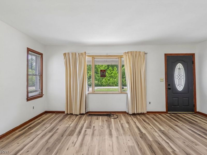 1743 E 36th Street, Lorain, OH 44055 Photo 9