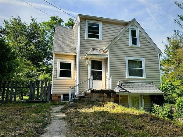 861 Tampa Avenue, Akron, OH 44314