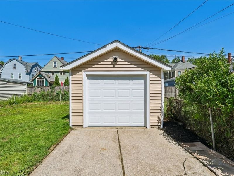 1285 Saint Charles Avenue, Lakewood, OH 44107 Photo 44