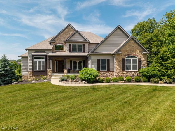 7497 Hunters Glen Lane , Seville, OH 44273