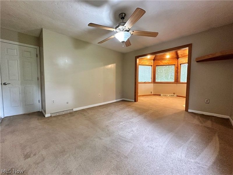3183 Kingsridge Court, East Liverpool, OH 43920 Photo 12