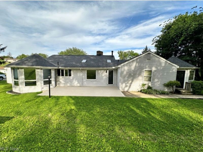 3183 Kingsridge Court, East Liverpool, OH 43920 Photo 2