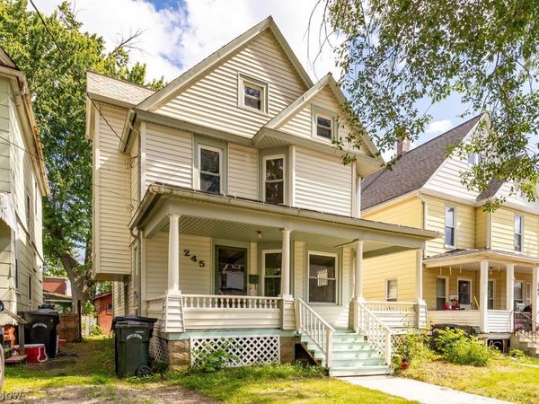 245 George Street , Elyria, OH 44035