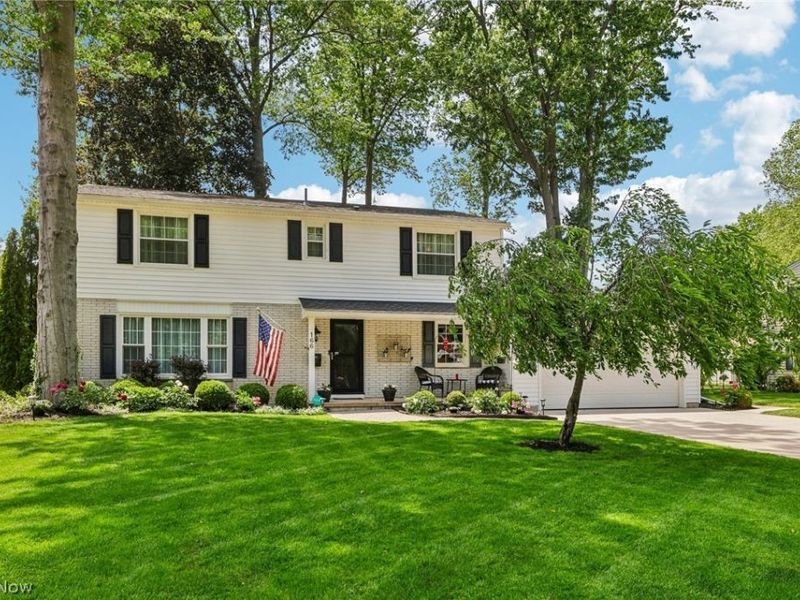 166 Glenview Drive, Avon Lake, OH 44012 Photo 1