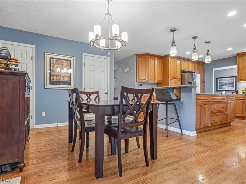 166 Glenview Drive, Avon Lake, OH 44012 Photo 7