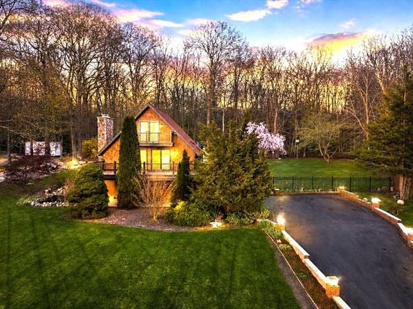 50 Plymouth Blvd, Westport, MA 02790