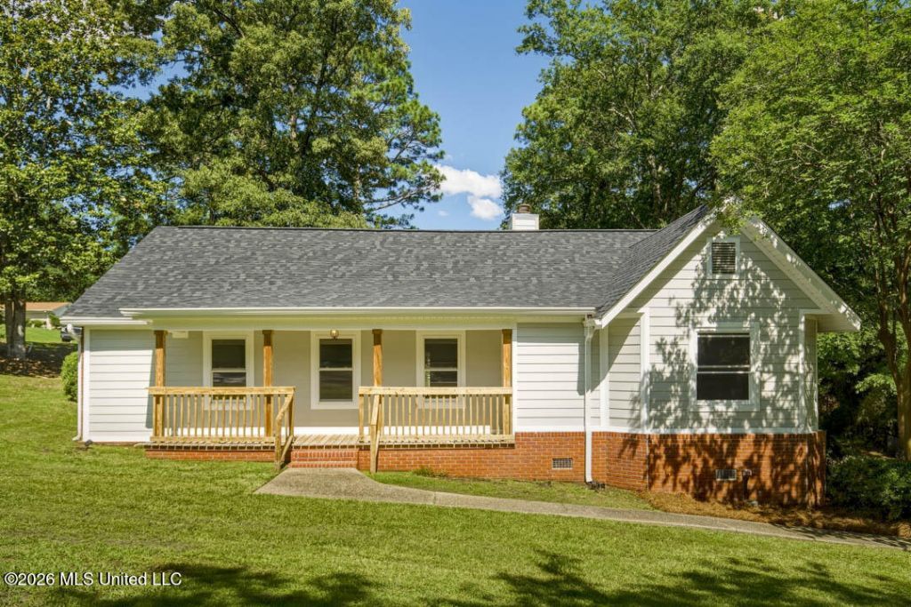 40 Windgate Drive, Hattiesburg, MS 39402 Main Photo