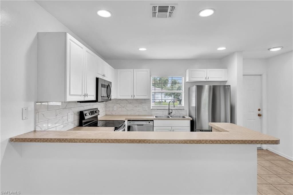 5327 30th St Sw, Lehigh Acres, FL 33973 Photo