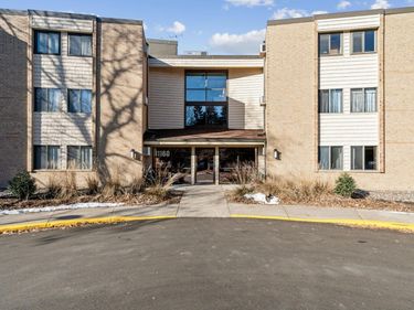 11160 Anderson Lakes Parkway, Unit 202, Eden Prairie, MN 55344