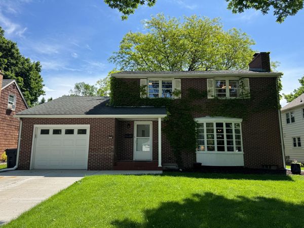 107 S Whitney Street , Marshall, MN 56258