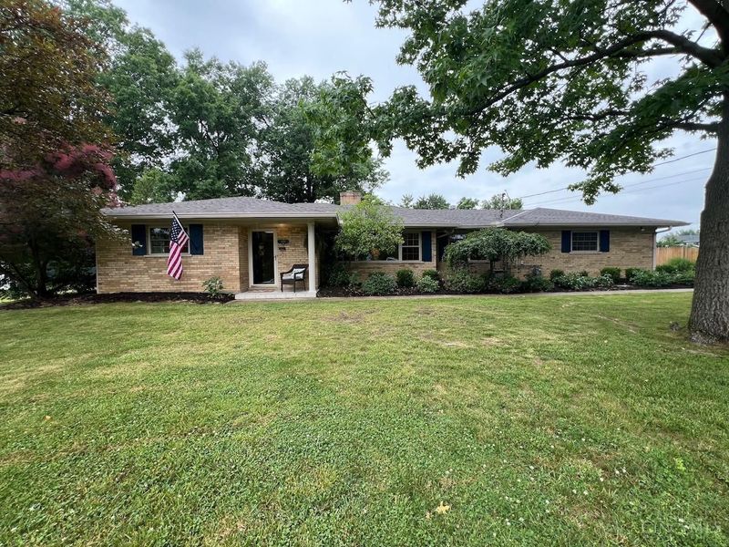 8575 Kentland Court, Amberley, OH 45236 Photo 1