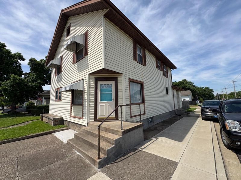 653 N E Street, Hamilton, OH 45013 Photo 2