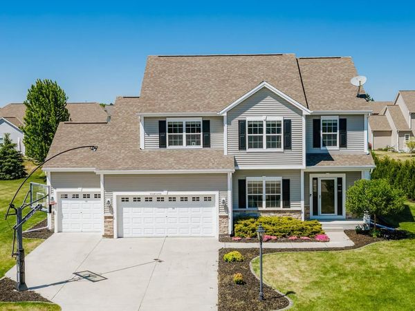 N44W22870 Bridge STREET, Pewaukee, WI 53072