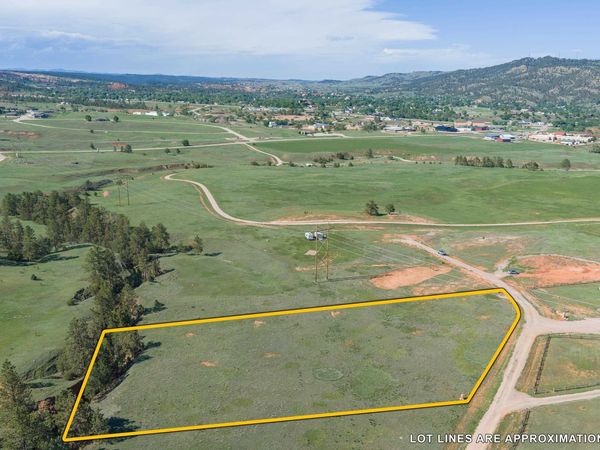 12874 Pasque Flower Trail, Hot Springs, SD 57747