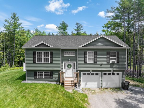 37 Conners Avenue , Hermon, ME 04401