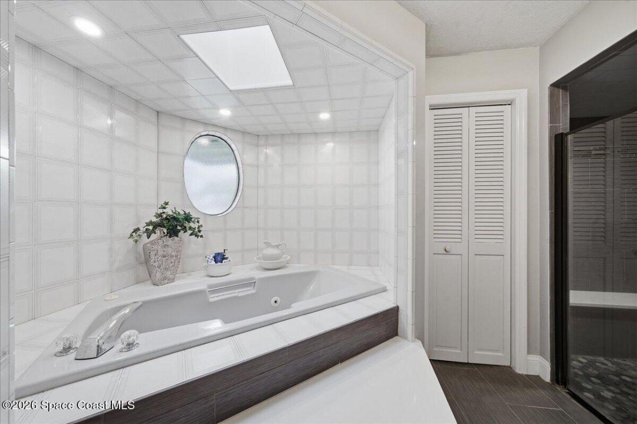 560 Sawgrass Circle, Melbourne, FL 32940 Photo