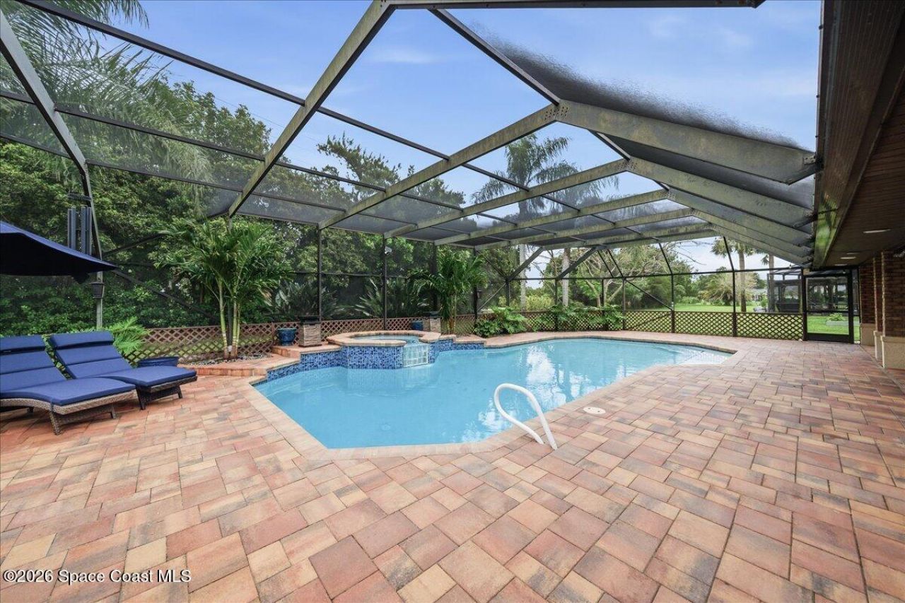 560 Sawgrass Circle, Melbourne, FL 32940 Photo