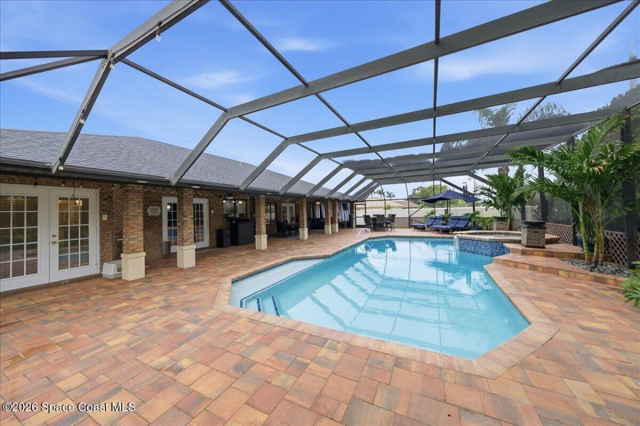 560 Sawgrass Circle, Melbourne, FL 32940 Photo