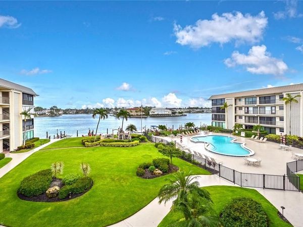 3200 Gulf Shore BLVD N, Unit 308, NAPLES, FL 34103