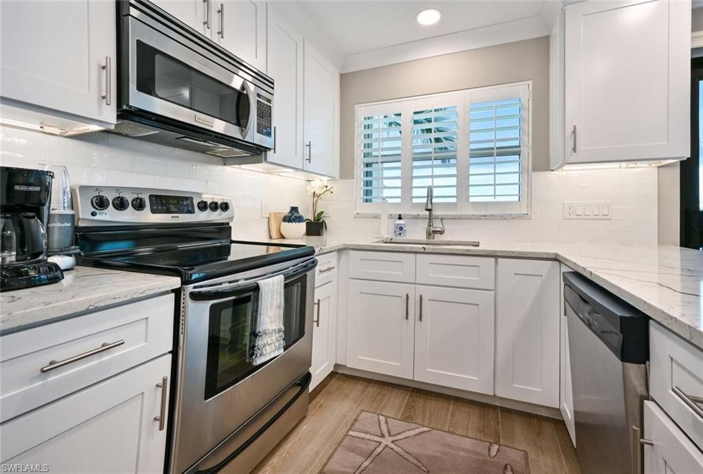 3200 Gulf Shore Blvd N, Unit 308, Naples, FL 34103 Photo