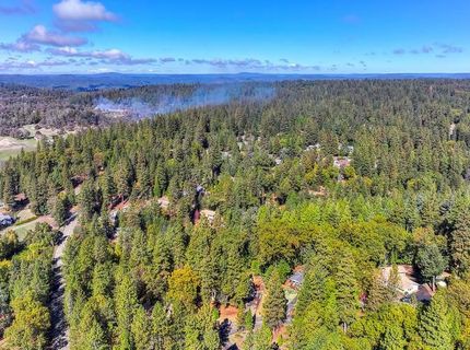 6584 Green Leaf Ln, Foresthill, CA 95631 Photo