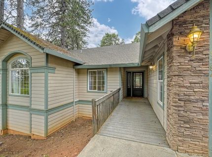 6584 Green Leaf Ln, Foresthill, CA 95631 Photo