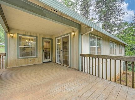 6584 Green Leaf Ln, Foresthill, CA 95631 Photo