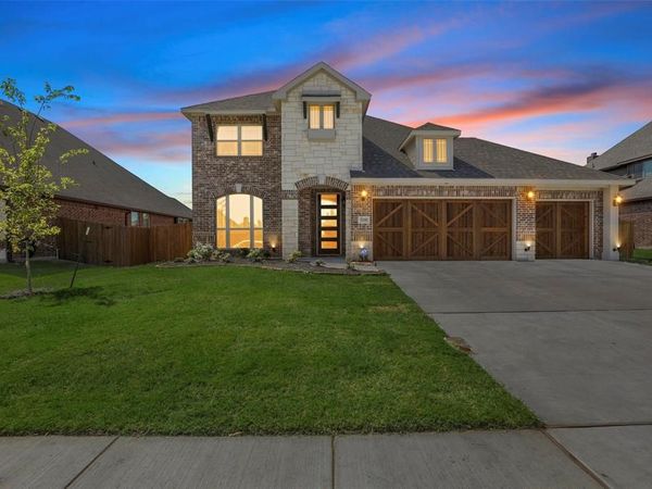 508 Bush Avenue , Waxahachie, TX 75165