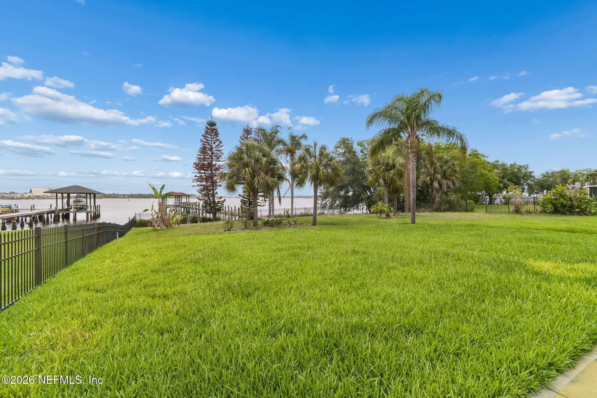 4728 University Boulevard N, Jacksonville, FL 32277 Photo