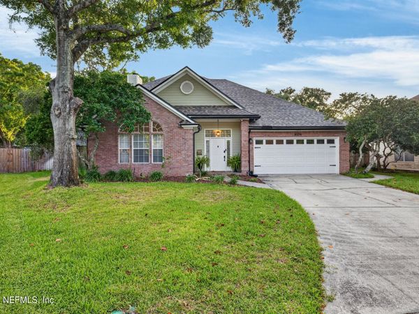 9370 JAYBIRD Circle E, Jacksonville, FL 32257