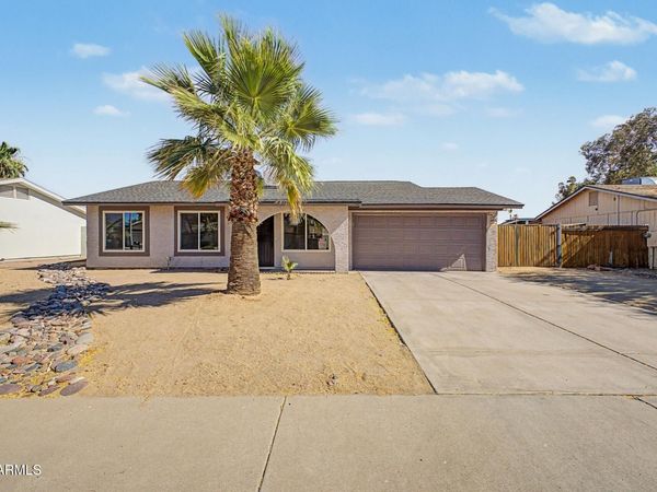 2619 E BLUEFIELD Avenue, Phoenix, AZ 85032